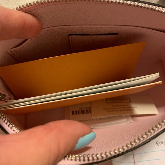 SOLD Louis Vuitton Escale cosmetic pouch - Picture 5 of 7